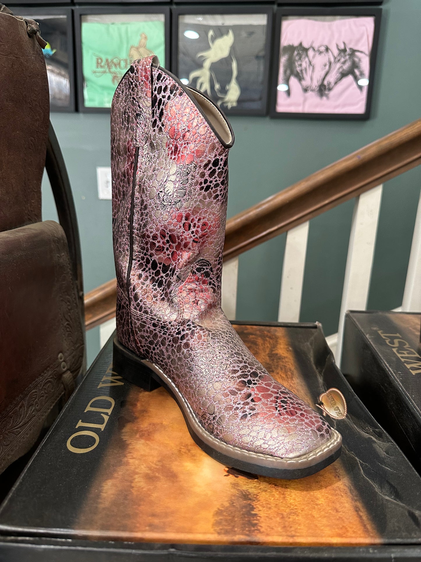 Western Horseback Riding Boots - Pink/sparkly all over